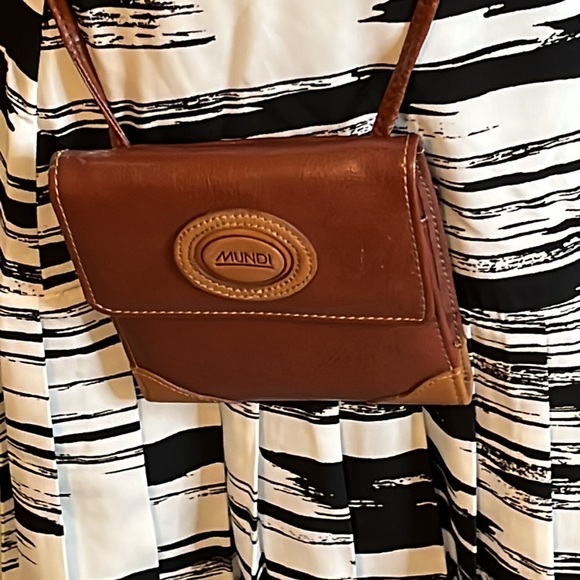 mundi Handbags - Mundi mini travel size wallet size crossbody bag
